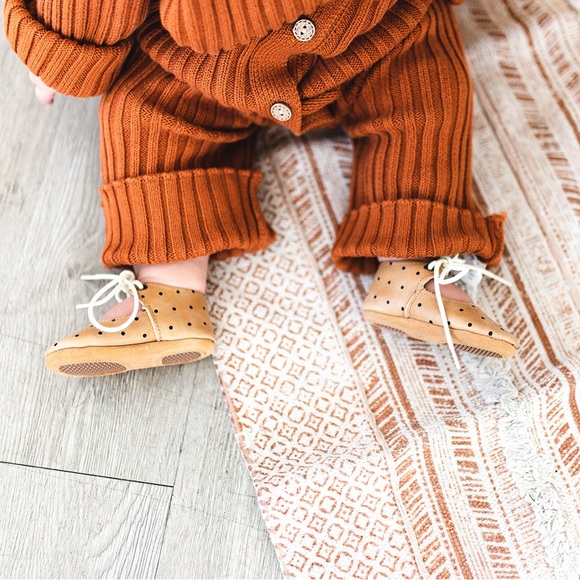 Everly Flats - Oil Waxed - Polka Dot - Picture 9 of 10